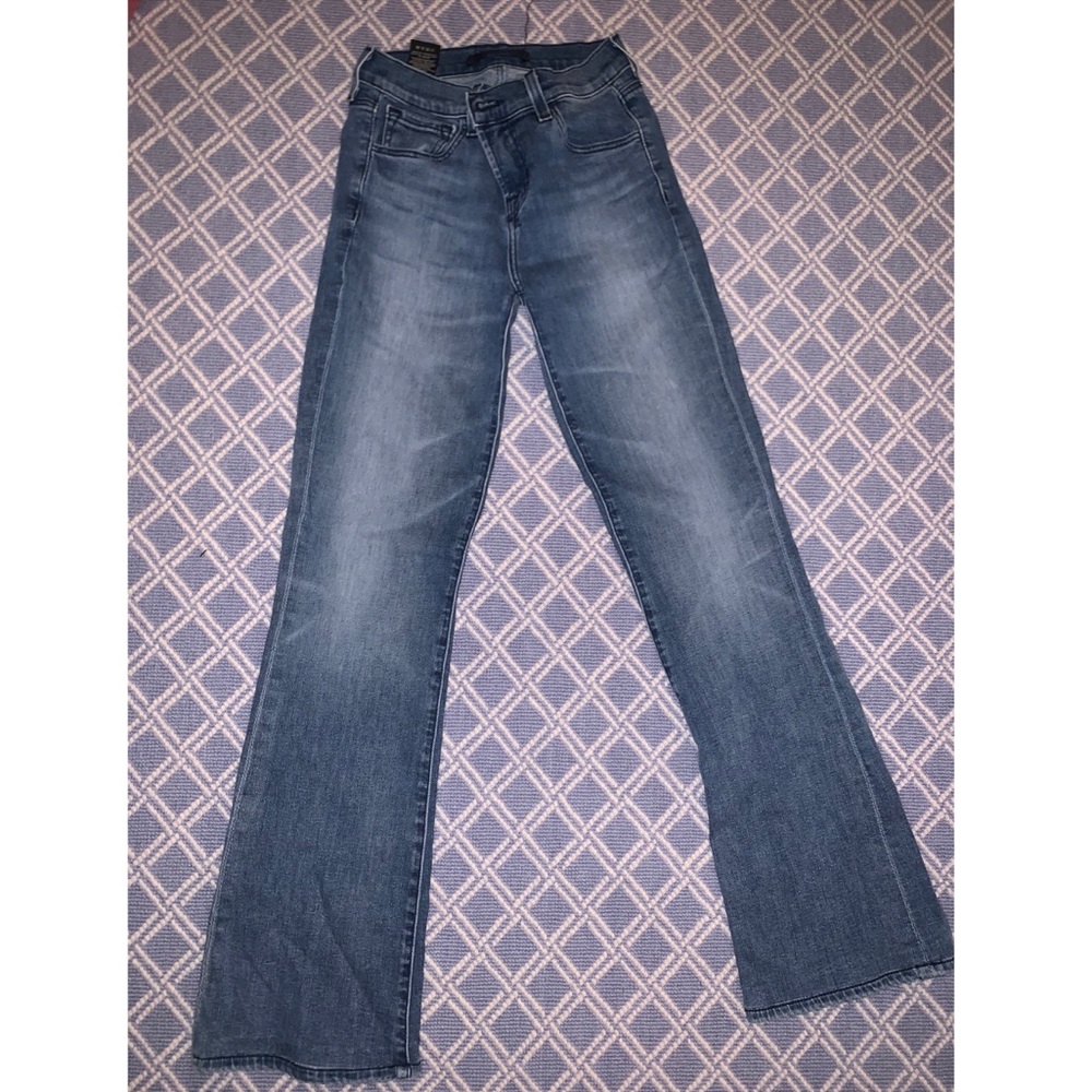 Jeans - Picture 1 of 2